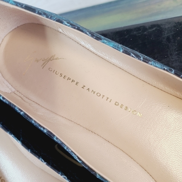 Giuseppe Zanotti Snakeskin Flats - Picture 8 of 8